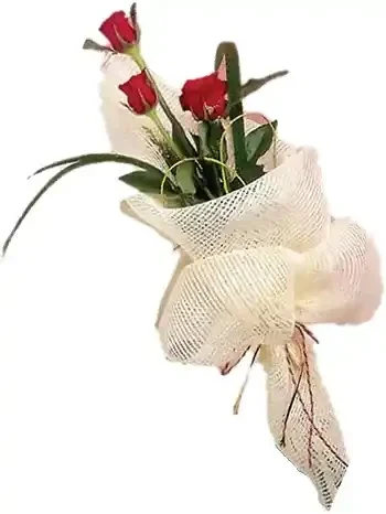 Üç Kırmızı Gül Buketi